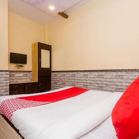 Hotel Nivara Нави Мумбаи Экстерьер фото